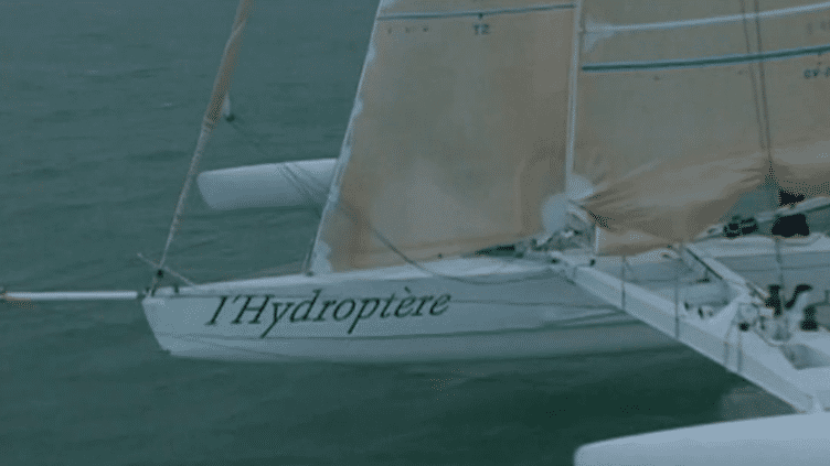 Navigation : l'Hydroptère sauvé de la destruction