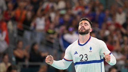 Ludovic Fabregas lors du match entre la France et la Hongrie aux Jeux olympiques de Paris, le 4 août 2024 à l'Arena Paris Sud. (AFP)