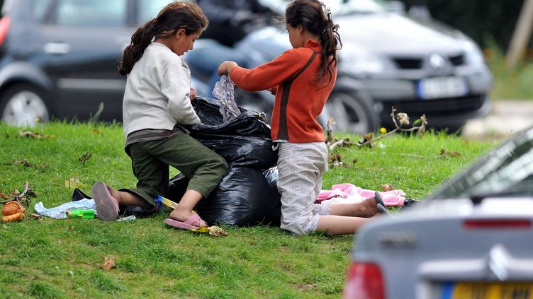 La France Compte Un Million De Personnes Supplémentaires Sous Le Seuil