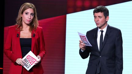 Léa Salamé et Thomas Sotto reçoivent notamment&nbsp;Jean-Michel Blanquer et Laurent Pietraszewski, le 9 janvier 2020 sur France 2. (JACQUES DEMARTHON / AFP)