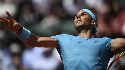 Rafael Nadal participe à Roland-Garros à Paris, le 7 juin 2018. (ERIC FEFERBERG / AFP)