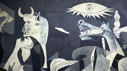 Guernica, mai juin 1937. Oeuvre cubiste monumentale, qui dénonce les bombardements de Guernica en avril 1937, la violence franquiste et la guerre.
 (SUPERSTOCK/SUPERSTOCK/SIPA)