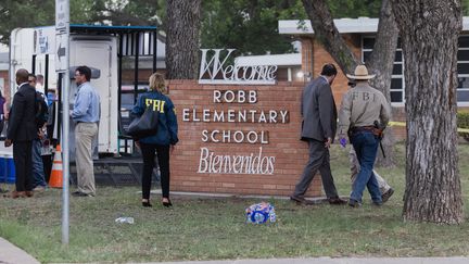 L'école primaire Robb située à Uvalde, au Texas (Etats-Unis), le 24 mai 2022. (JORDAN VONDERHAAR / GETTY IMAGES NORTH AMERICA / AFP)