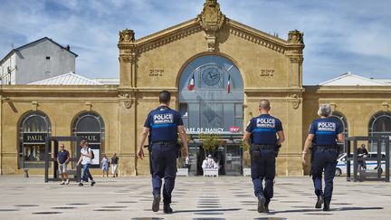 L'homme de 57 ans roué de coups par trois jeunes est dans un état de mort cérébrale. (PATRICE SAUCOURT / MAXPPP)