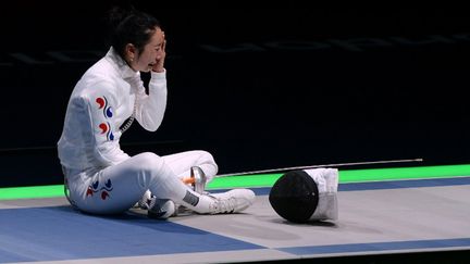 La Su-Coréenne Shin A Lam est en larmes. Elle conteste la décision des juges...