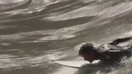 Isère : du surf... à des centaines de kilomètres des côtes