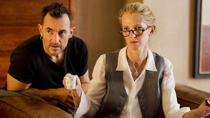 Albert Dupontel et Sandrine Kiberlain dans "9 mois ferme" d'Albert Dupontel
 (Jérôme Prébois)