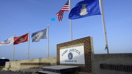 L'entrée de la base navale américaine à Guantanamo (Cuba), le 7 septembre 2021 (PAUL HANDLEY / AFP)