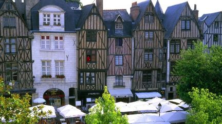 Tours (Indre-et-Loire) : maisons autour de la place Plumereau
 (Grard Gsell / Photononstop)