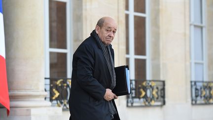 Jean-Yves Le Drian à Paris, le 20 janvier 2016. (STEPHANE DE SAKUTIN / AFP)