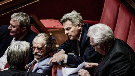 Fabien Roussel et les députés du groupe de la gauche démocratique et républicaine, lors de la séance de questions au gouvernement du 11 avril 2023 à l'Assemblée nationale. (ANTONIN BURAT / LE PICTORIUM / MAXPPP)