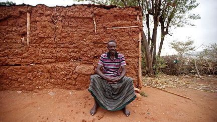 elles n’ont jamais attaqué le peuple de Harar. Elles ne le font que si on s’attaque à leurs petits», explique Abbas Yusuf à Reuters. Les hyènes mettent souvent bas dans des fossés en ville. Il ajoute: «Mon père est reconnaissant que je continue son travail. Moi-même, je le transmettrai à mes enfants quand je serai vieux.» (Tiksa Negeri / Reuters)