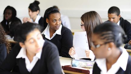 Uniforme à l'école : qu'en pensent les spécialistes de l'éducation ?