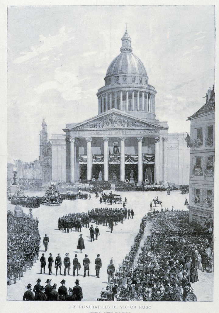 "Les Funérailles de Victor Hugo", gravure sur bois, anonyme, 1885. (AGLILEO COLLECTION / AGLILEO / AURIMAGES VIA AFP)