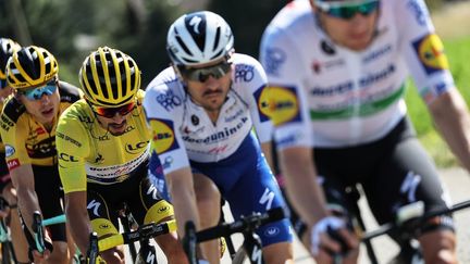 Le maillot jaune du Tour de France Julian Alaphilippe lors de l'étape Sisteron-Orcières-Merlette, le 1er septembre 2020. (KENZO TRIBOUILLARD / AFP)