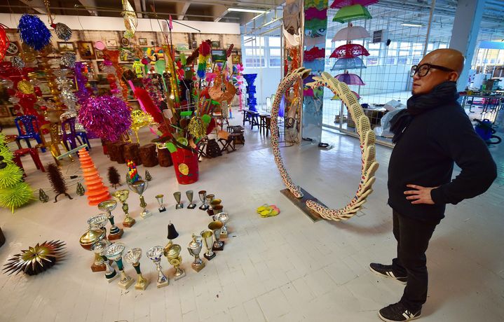 Lille3000 : le tripostal Seoul Choi Jeong Hwa, dans le cadre deu programme Renaissance à Lille.
 (Christophe Lefebvre/PHOTOPQR/VOIX DU NORD)