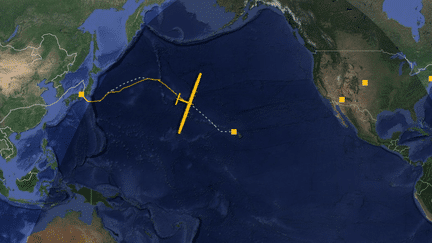 &nbsp; (L’avion Solar impulse se trouvait ce mercredi matin à mi-distance entre le Japon et Hawaï. © Capture d'écran / Solar Impulse)