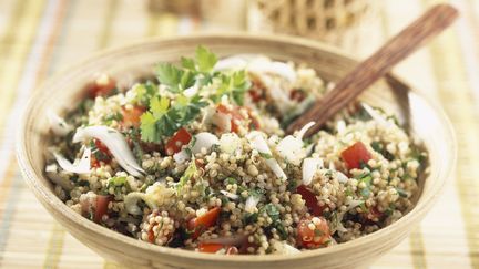 Une salade de quinoa. (JEAN-CHRISTOPHE RIOU / MOOD4FOOD / AFP)