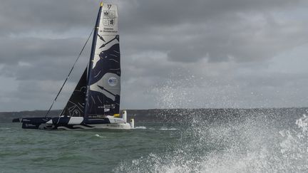 Le duo Cammas-Caudrelier,&nbsp;en tête de la Transat Jacques Vabre chez les Ultimes, s'approche de l'arrivée en Martinique.&nbsp; &nbsp; (SEBASTIEN SALOM-GOMIS / AFP)