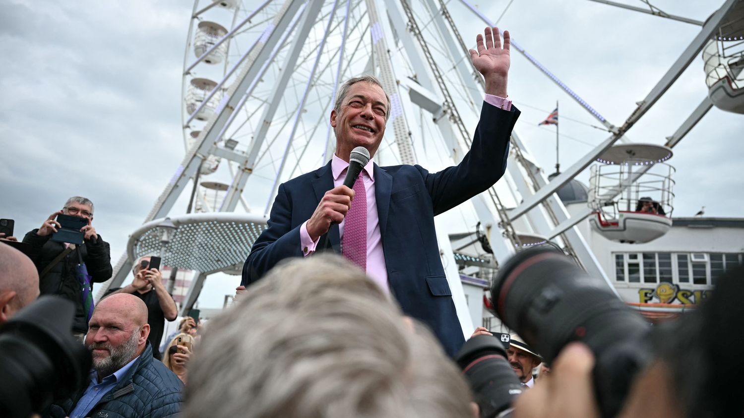 Nigel Farage's “people under pressure” return to the political scene