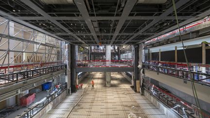 Vue du chantier des futurs espaces de la Fondation Cartier pour l’art
contemporain, place du Palais-Royal à Paris en janvier 2023 (MARTIN ARGYROGLO)