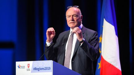 Alain Rousset, président de la région Nouvelle-Aquitaine, s'exprime lors du 15e Congrès des régions, le 1er octobre 2019 à Bordeaux (Gironde). (NICOLAS TUCAT / AFP)