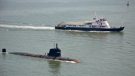 Un sous-marin de l'armée indienne de type Scorpène, construit par le&nbsp;constructeur naval français DCNS. (INDIAN NAVY / AFP)