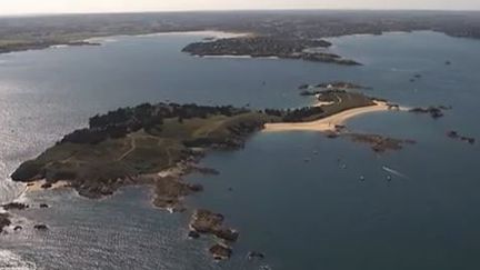 Côtes-d'Armor : l'île des Ebihens, paradis des amateurs de voile