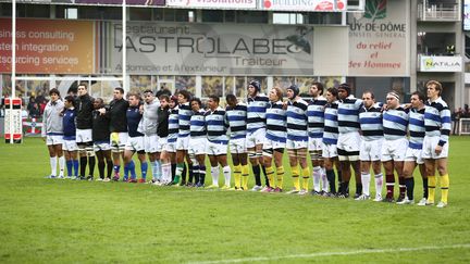 L'équipe des Barbarians français, lors d'un match face aux Samoas, à Clermont-Ferrand (Puy-de-Dôme), le 16 novembre 2013. (THIERRY LARRET / MAXPPP)