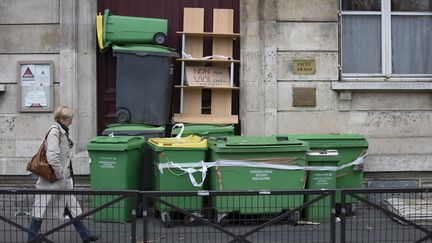 Barricades devant le lycée Arago, à Paris, en soutien à Théo, le 23 février 2017. (MAXPPP)