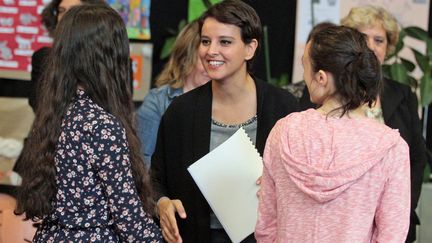 En visite au collège Erasme de Strasbourg, jeudi, Najat Vallaud-Belkacem&nbsp;a précisé le déploiement&nbsp;du dispositif Parcours d'excellence. (MAXPPP)