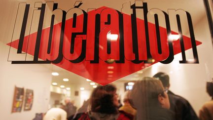 La r&eacute;daction de "Lib&eacute;ration" &agrave; Paris, le 11 novembre 2006. (MEHDI FEDOUACH / AFP)