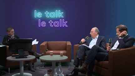 Les invités du Talk de franceinfo répondent aux questions du chat, en direct sur Twitch.