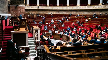 L'Assemblée nationale lors d'une séance de questions au gouvernement, le 23 mars 2021 à Paris. (XOSE BOUZAS / HANS LUCAS / AFP)