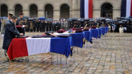 Le 19 juillet dernier, la mort de sept soldats français a relancé la question du retrait des troupes d'Afghanistan. (ERIC FEFERBERG / POOL / AFP)