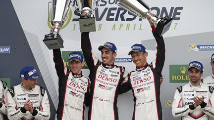 Le trio Buemi-Davidson-Nakajima (Toyota TS050 Hybrid) (JEAN MICHEL LE MEUR / DPPI MEDIA;JEAN MICHEL LE MEUR)