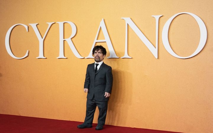 Le comédien Peter Dinklage lors de la premiere de "Cyrano" à Londres le 7 décembre 2021&nbsp; (Loredana Sangiuliano / ANADOLU AGENCY / Anadolu Agency via AFP)