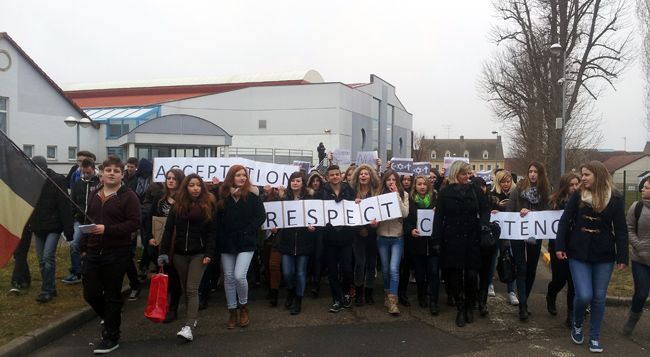 &nbsp; (200 lycéens étaient venus manifester dans la ville en soutien à la communauté juive © Jérome Jadot / Radio France)