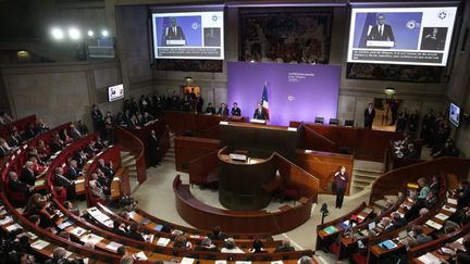 &nbsp; (François Hollande à la tribune de la 4ème conférence sociale du quinquennat. © Maxppp)