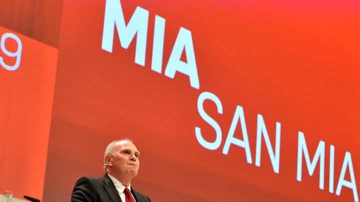 L'ex-président du Bayern Munich Uli Hoeness lors de l'assemblée générale annuelle du club, le 15 novembre 2019. (SVEN SIMON / AFP)