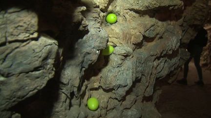 Pâques : en Isère, une chasse aux œufs sous terre, dans les grottes