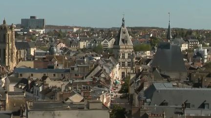 Eure-et-Loir: pourquoi le maire de Chartres refuse-t-il 2 000 emplois ?