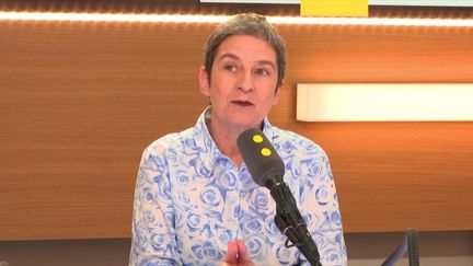 Caroline Mécary, avocate, était l'invité des "Informés de franceinfo" (RADIO FRANCE / FRANCE INFO)