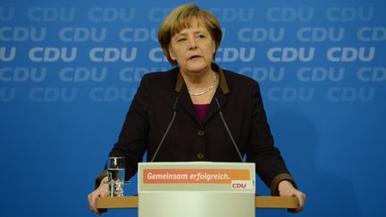 La chanceli&egrave;re Angela Merkel, le 15 d&eacute;cembre 2013 &agrave; Berlin (Allemagne). (JOHN MACDOUGALL / AFP)