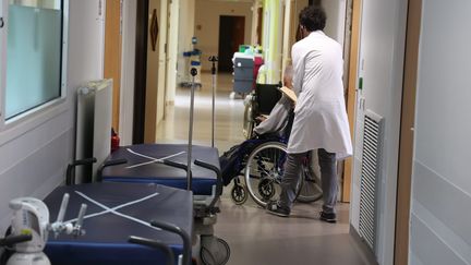 Hôpital : la situation des services d'urgence s'est dégradée cet été pour quatre hôpitaux sur dix