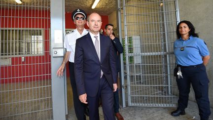 Le ministre de la Justice, Jean-Jacques Urvoas, visite la prison de Béziers (Hérault), le 1er septembre 2016. (SYLVAIN THOMAS / AFP)