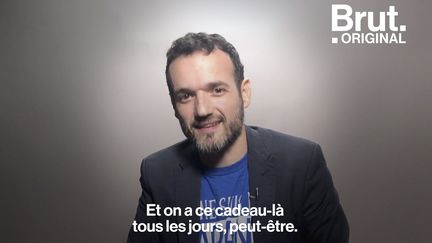 Nommer les différents temps, découper les projets en étapes… Le mentaliste Fabien Olicard donne des conseils pour gérer au mieux son temps.