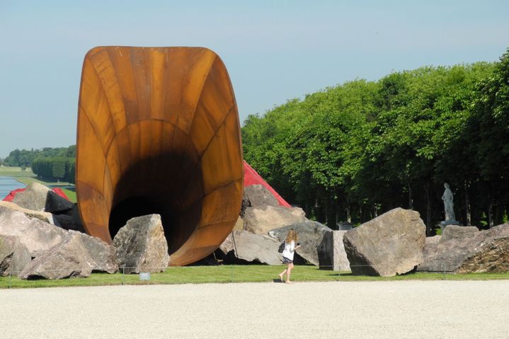 Anish Kapoor, "Dirty Corner", 2011-2015
 (photo Valérie Oddos / Culturebox / France Télévisions)