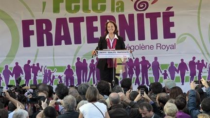 Ségolène Royal pendant son discours à la Fête de la Fraternité (18/09/2010) (AFP/JACQUES DEMARTHON)