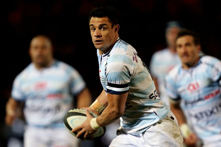 Dan Carter lors du match Racing 92-Castres Olympique, au stade Yves-du-Manoir de Colombes (Hauts-de-Seine), le 27 février 2016. (CHARLY TRIBALLEAU / AFP)